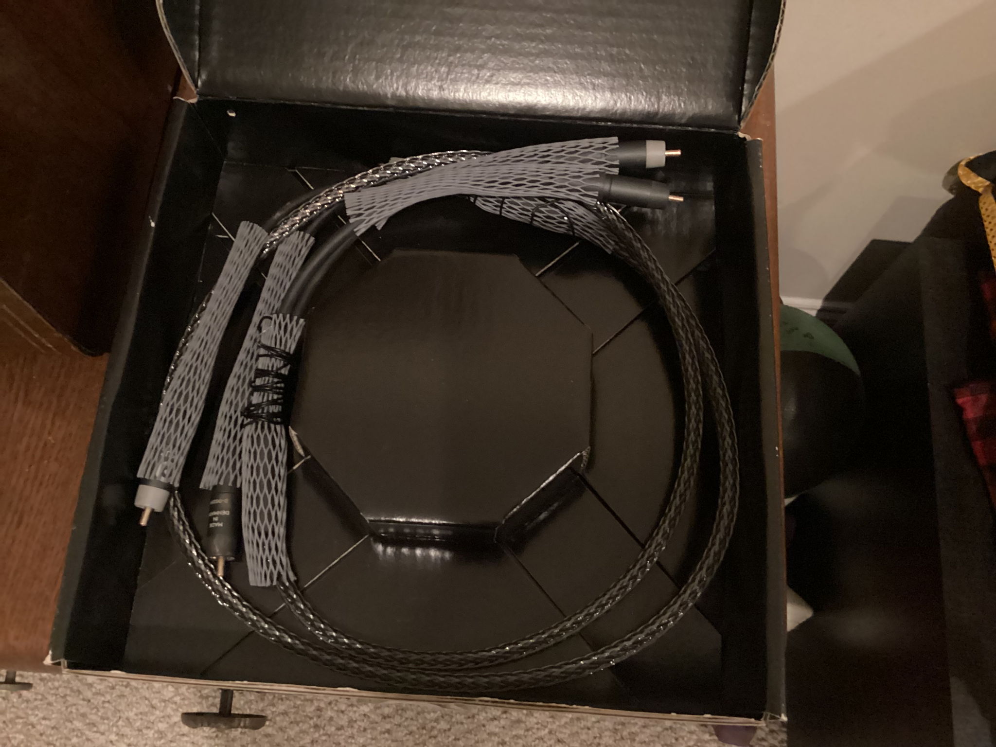 Ansuz Acoustics Signalz D Diamond phono cable 4