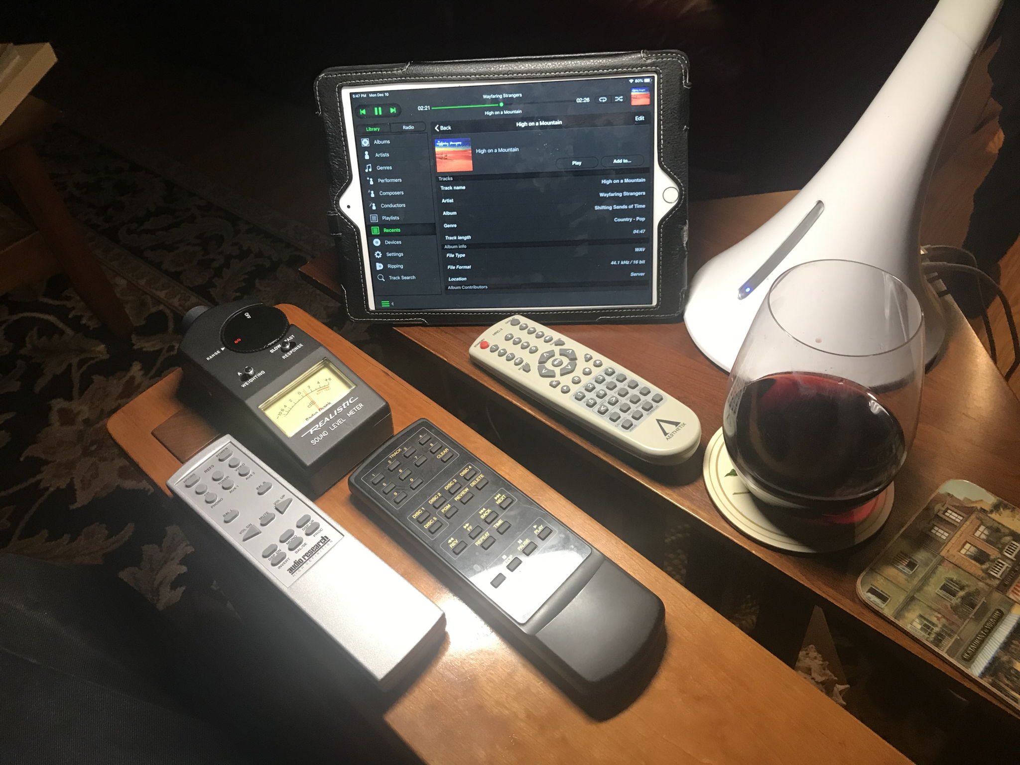 Wine optional, remotes Essential 