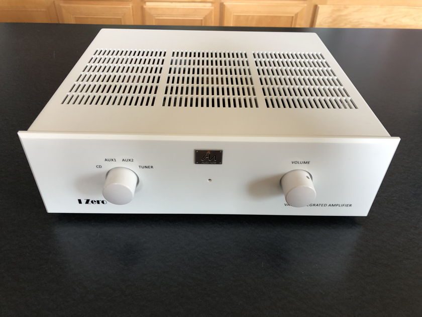 Audio Note (UK) I Zero Integrated Amplifier in white