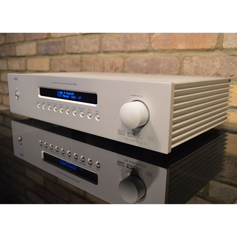 NAD S170i Stereo Preamplifier