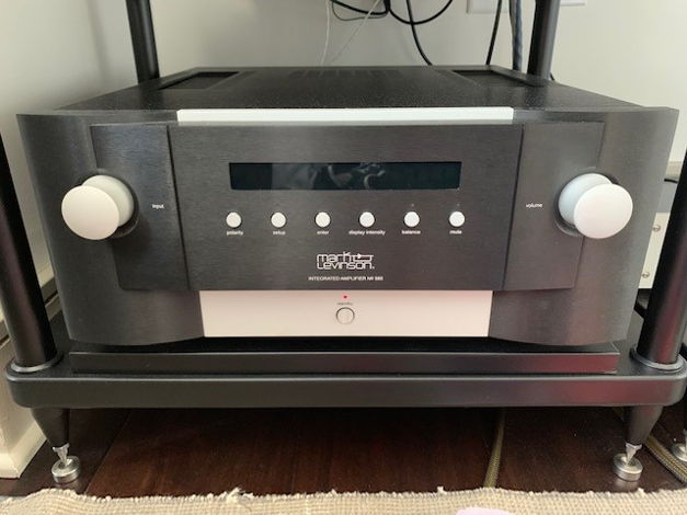 Mark Levinson No 585