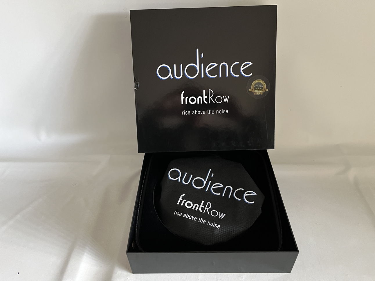 Audience Front Row XLR, 1 METER, NEAR MINT, LIFETIME WA...