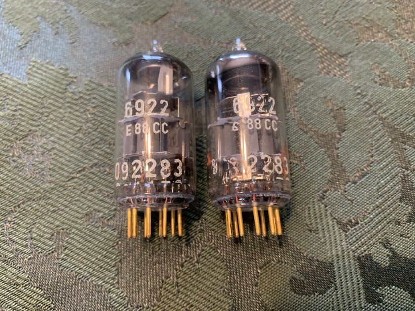 Rare Siemens made in Germany 6922 E88CC gold pins tubes matched pair NOS