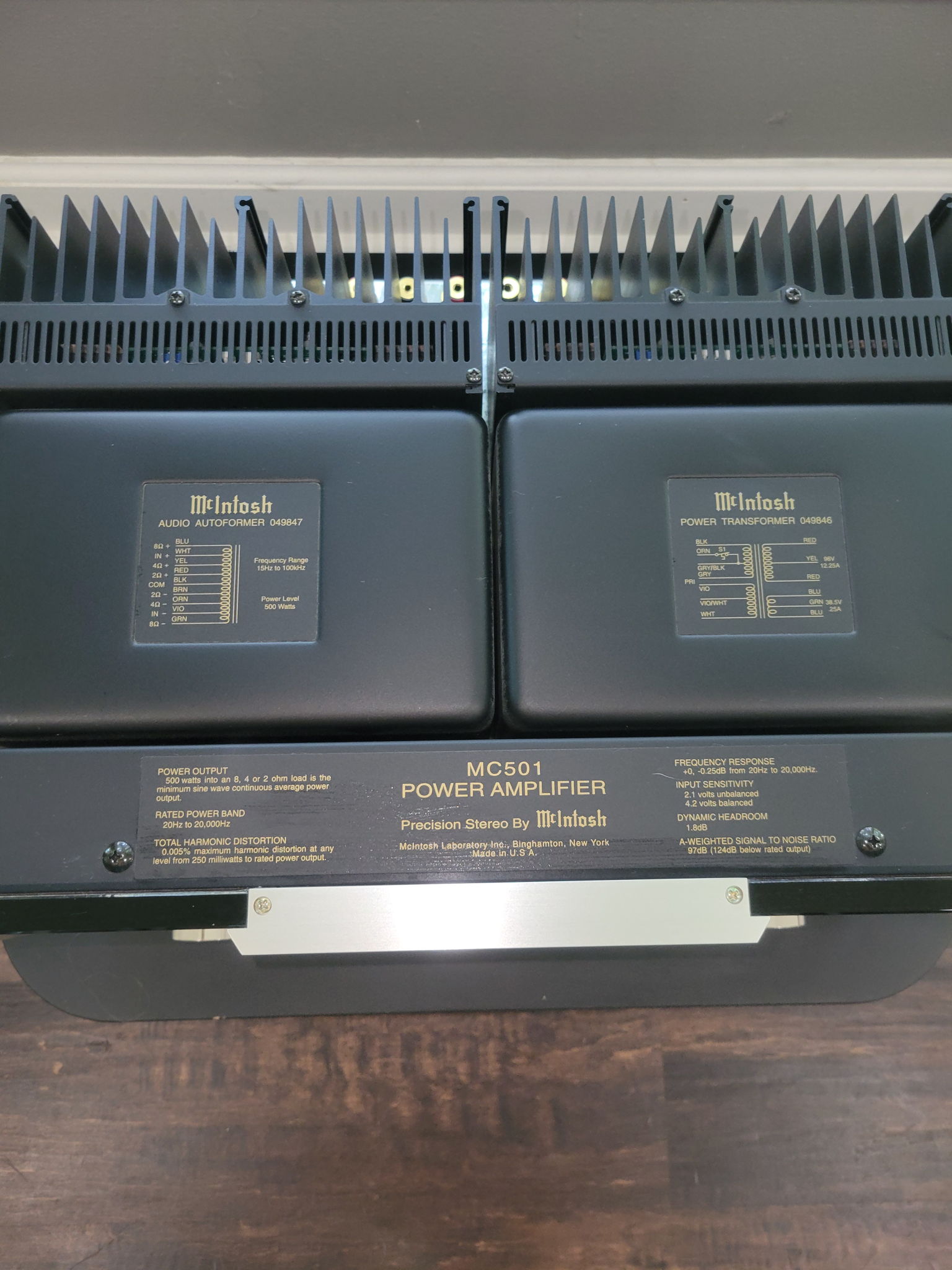 McIntosh MC501 500 Watt Monoblock Power Amplifiers 2