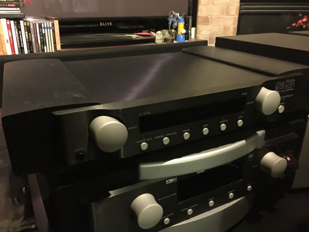 Mark Levinson No.32 Reference Controller ( Local picku...