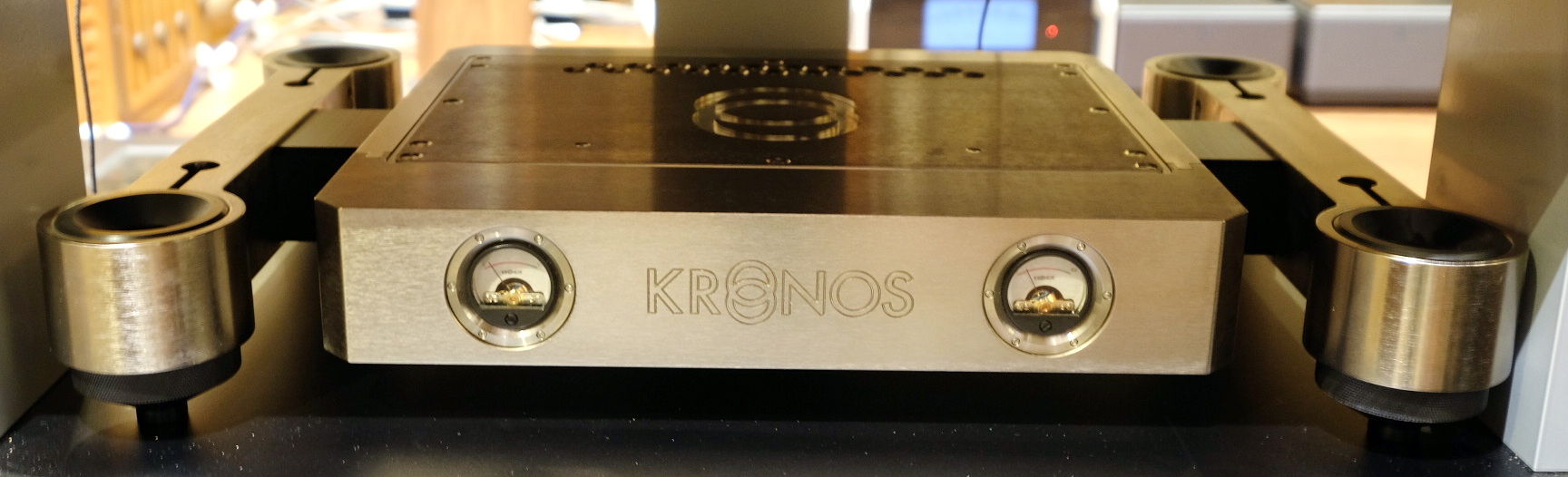 Kronos Pro Limited turntable + Black Beauty tonearm + S... 6