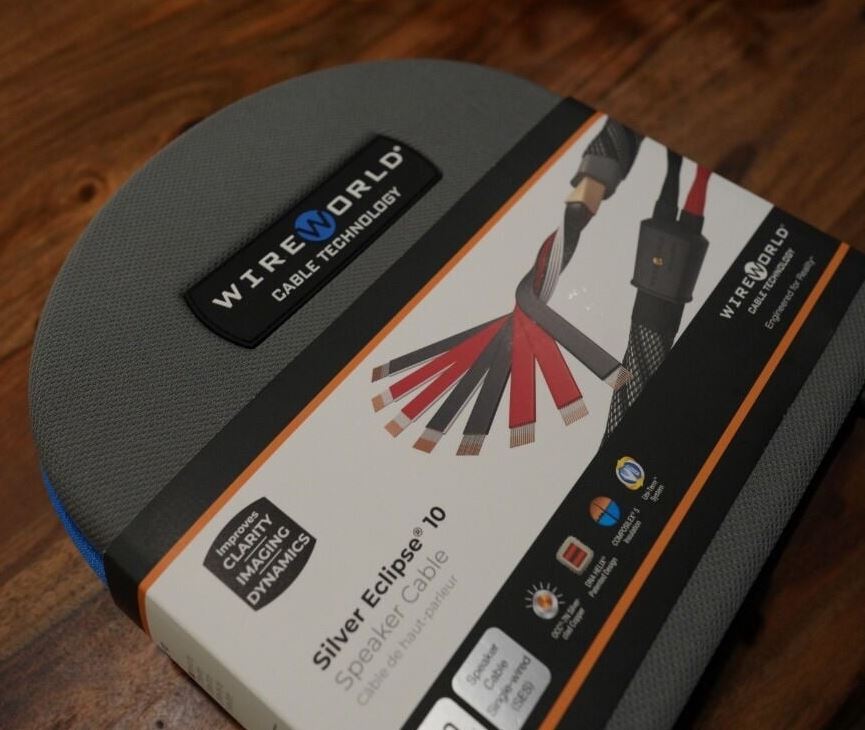 Wireworld Eclipse 10  Speaker Cables Pair 2.5M
