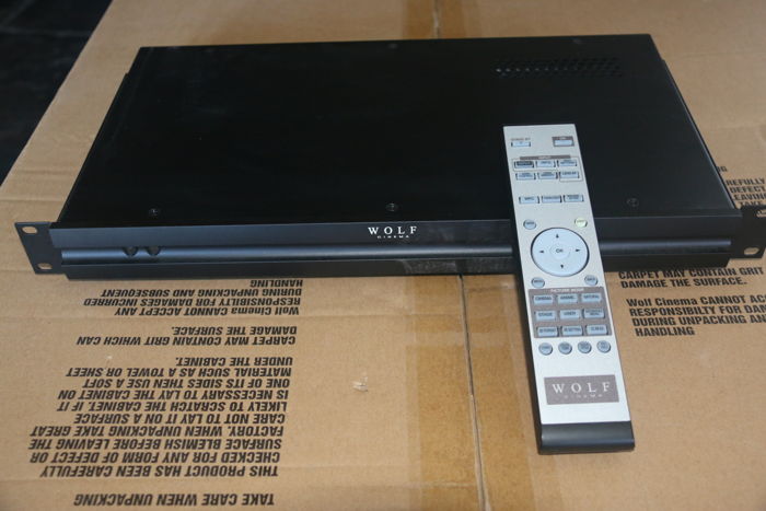 Wolf Cinema DLD-380FD