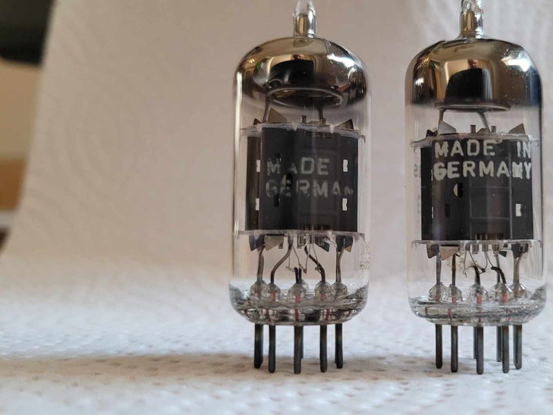 / 真空管　ECC83 12AX7 2本 SIEMENS