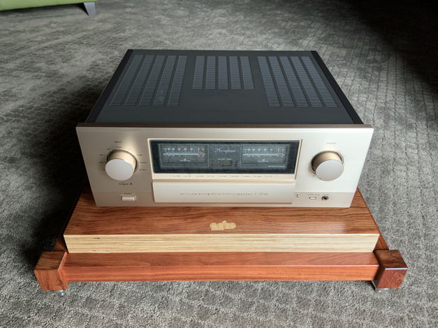 Accuphase E-650 **L@@K - Class A Integrated