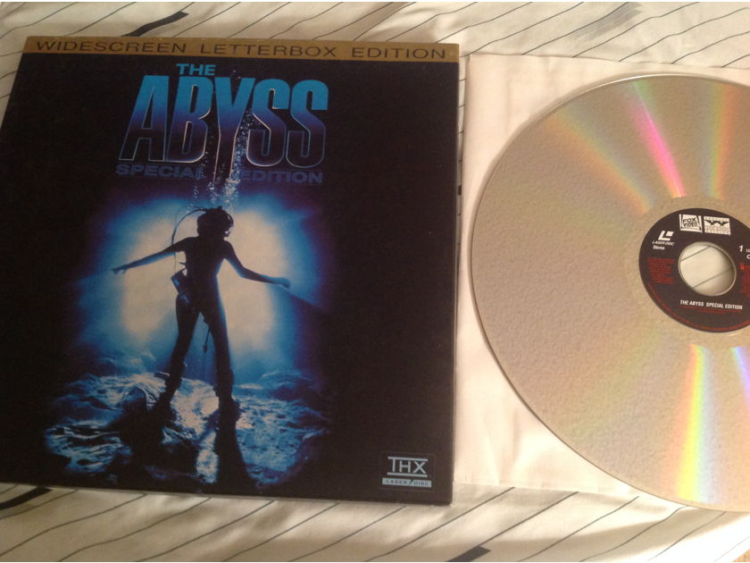 Ed Harris  The Abyss Widescreen THX Laserdisc 3 Disc Edition