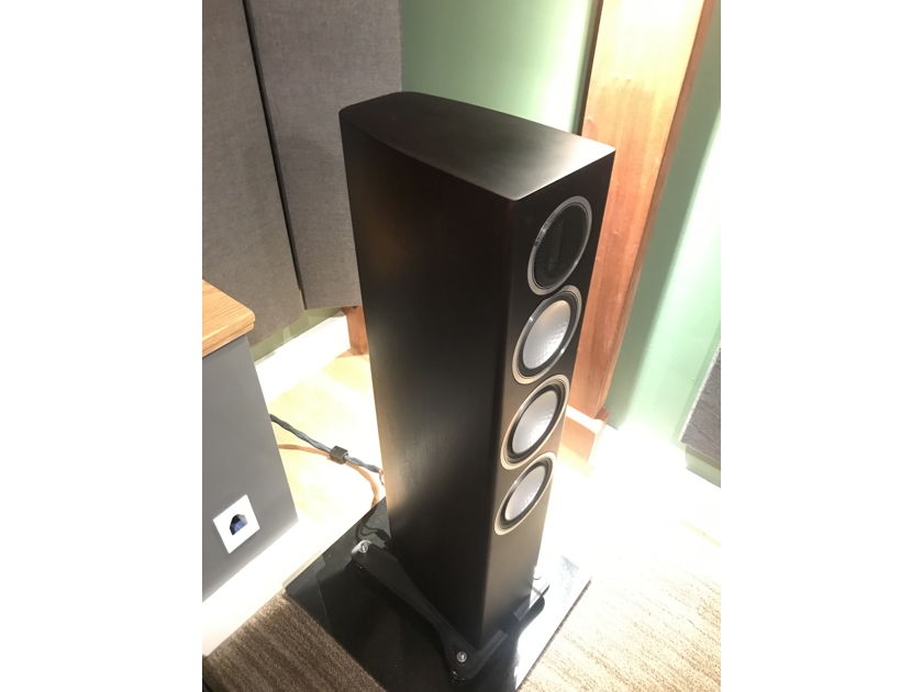Monitor Audio Gold 200 Dark Walnut...Amazing Speakers!!