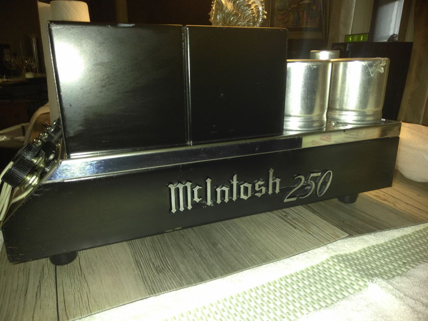 McIntosh MC-250
