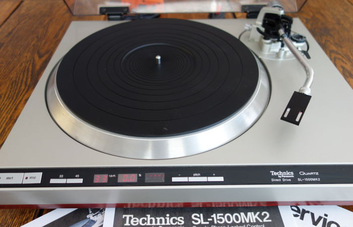 Technics SL-1200 mkII Beautiful, and Serviced including...