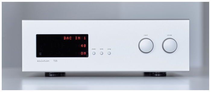Wanted - SOULUTION 725 preamp, 760 DAC & 700 series amps