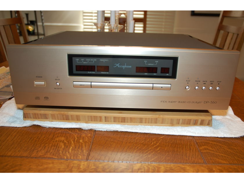 Accuphase DP-560 MDS Super Audio Player U.S Version