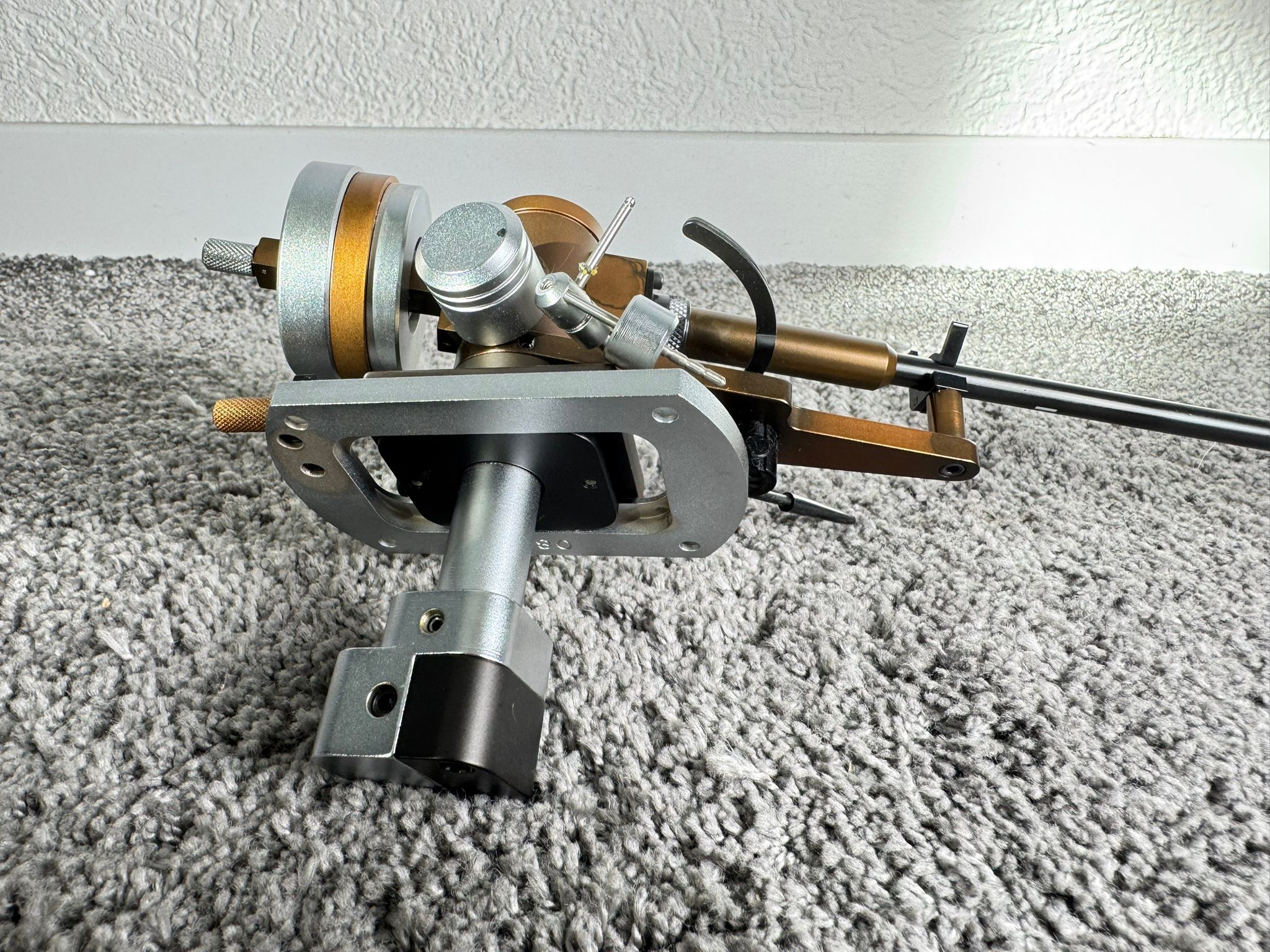 Graham Engineering Model 1.5t ceramic tonearm 14