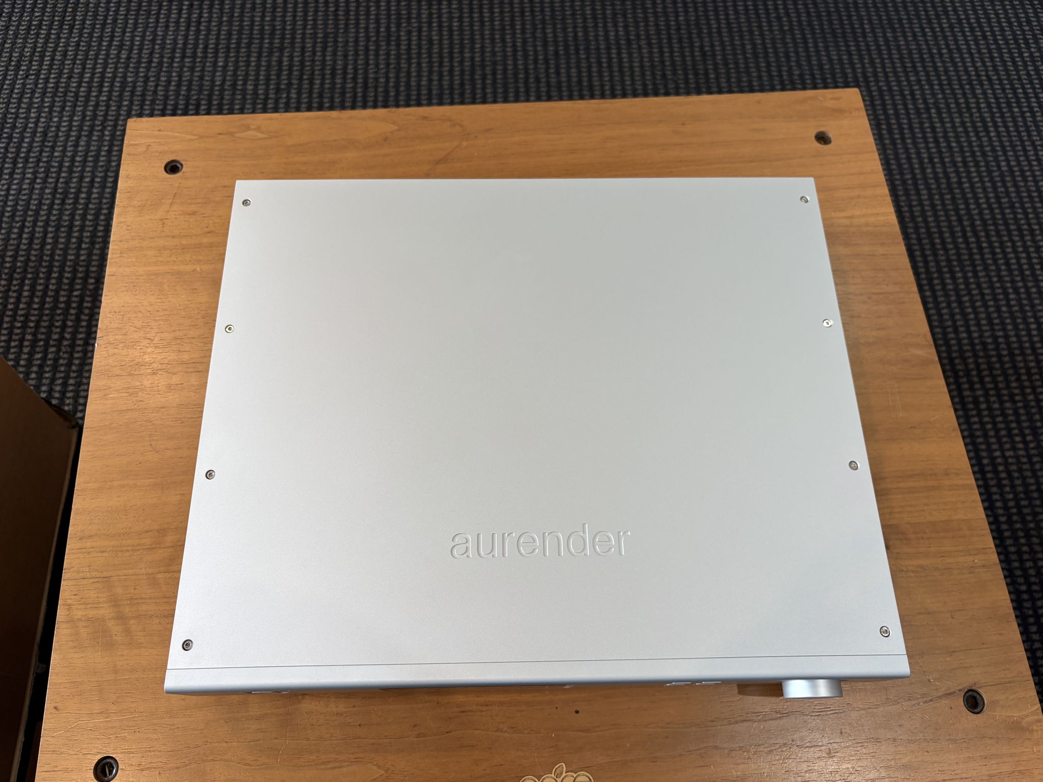 Aurender A10 Network Player in Silver 3