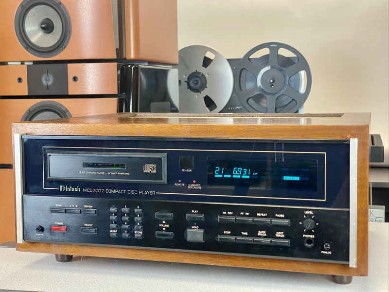 McIntosh CD用リモコン(remote) 適応：MCD-7007 McIntosh MCD7007 CD Player with Rare Remote