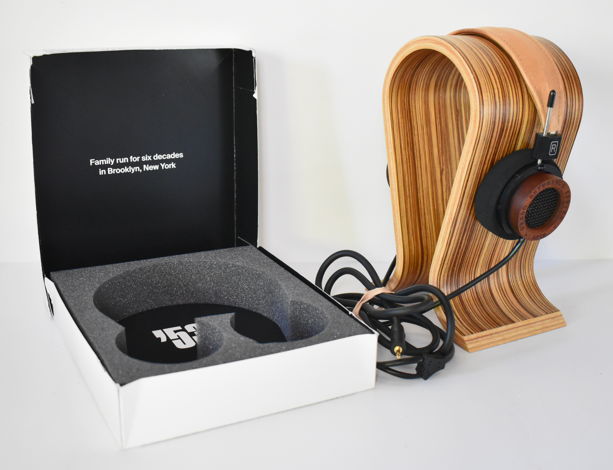 Grado RS2e  Reference Series Over-Ear Headphones w/ Ori...