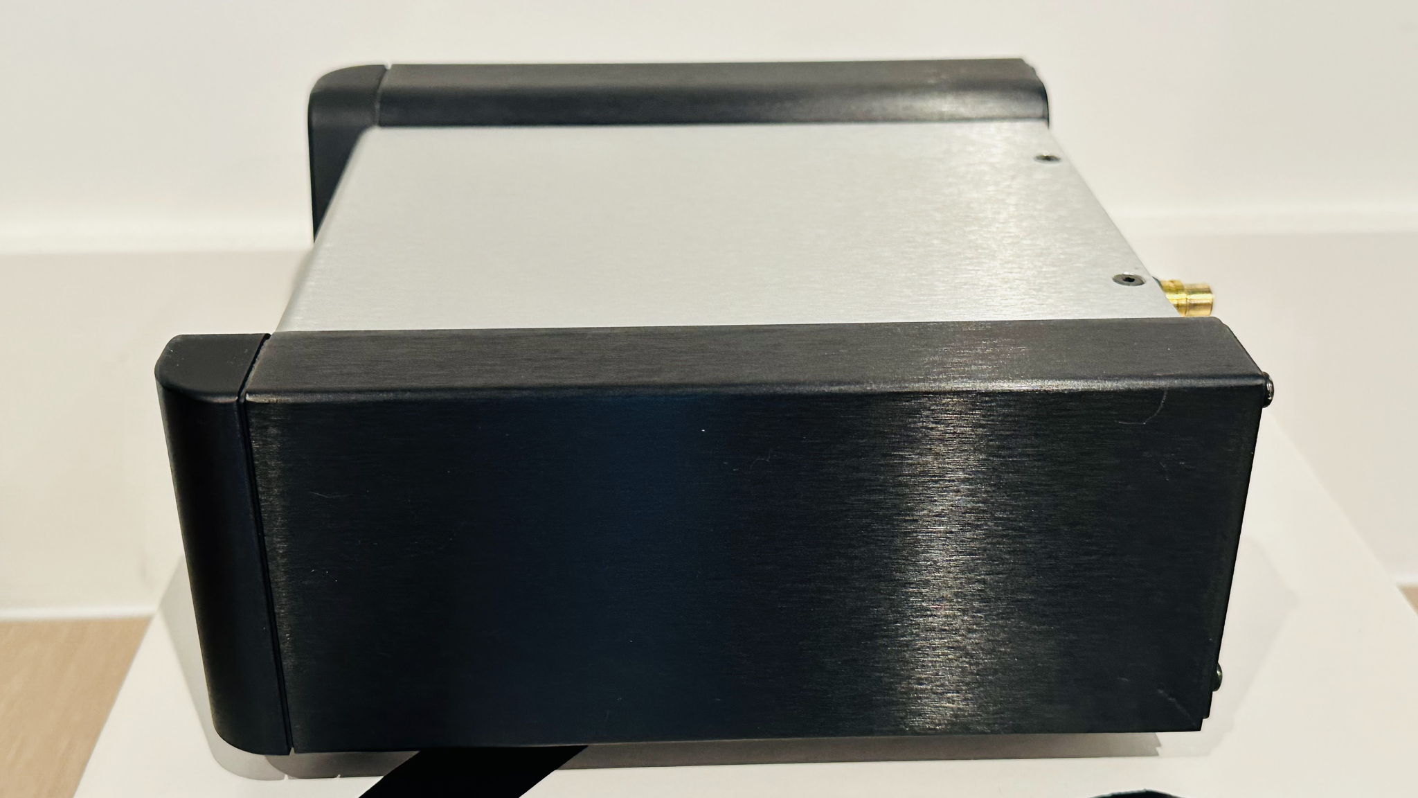 Wyred 4 Sound MS2-D-16B183 Music Server 3TB Silver Work... 5