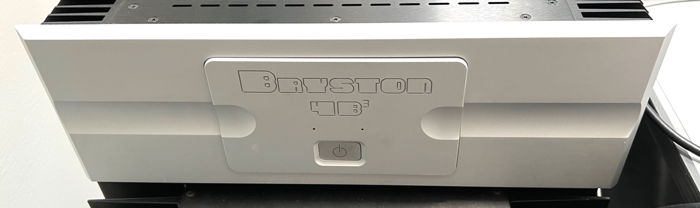Bryston 4B-3 (Cubed series) Stereo