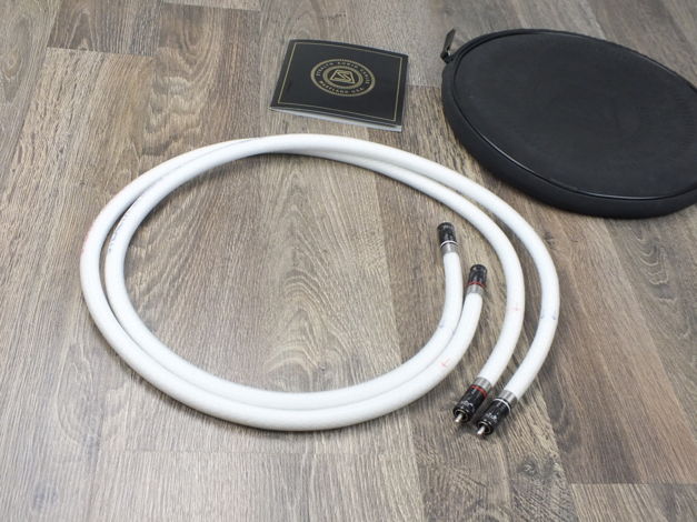 Stealth Audio Indra V10 RCA interconnects 1,0 metre