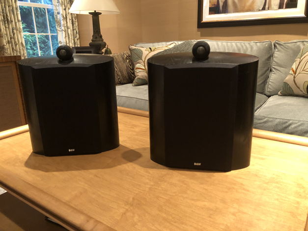 Pair of B&W (Bowers & Wilkins) SCM-1 in pristine condition