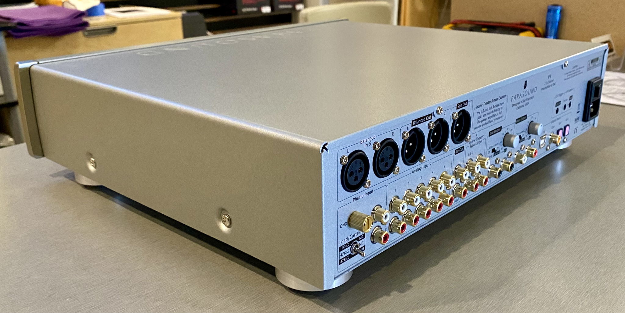 Parasound P6 Stereo Preamplifier | Silver 5