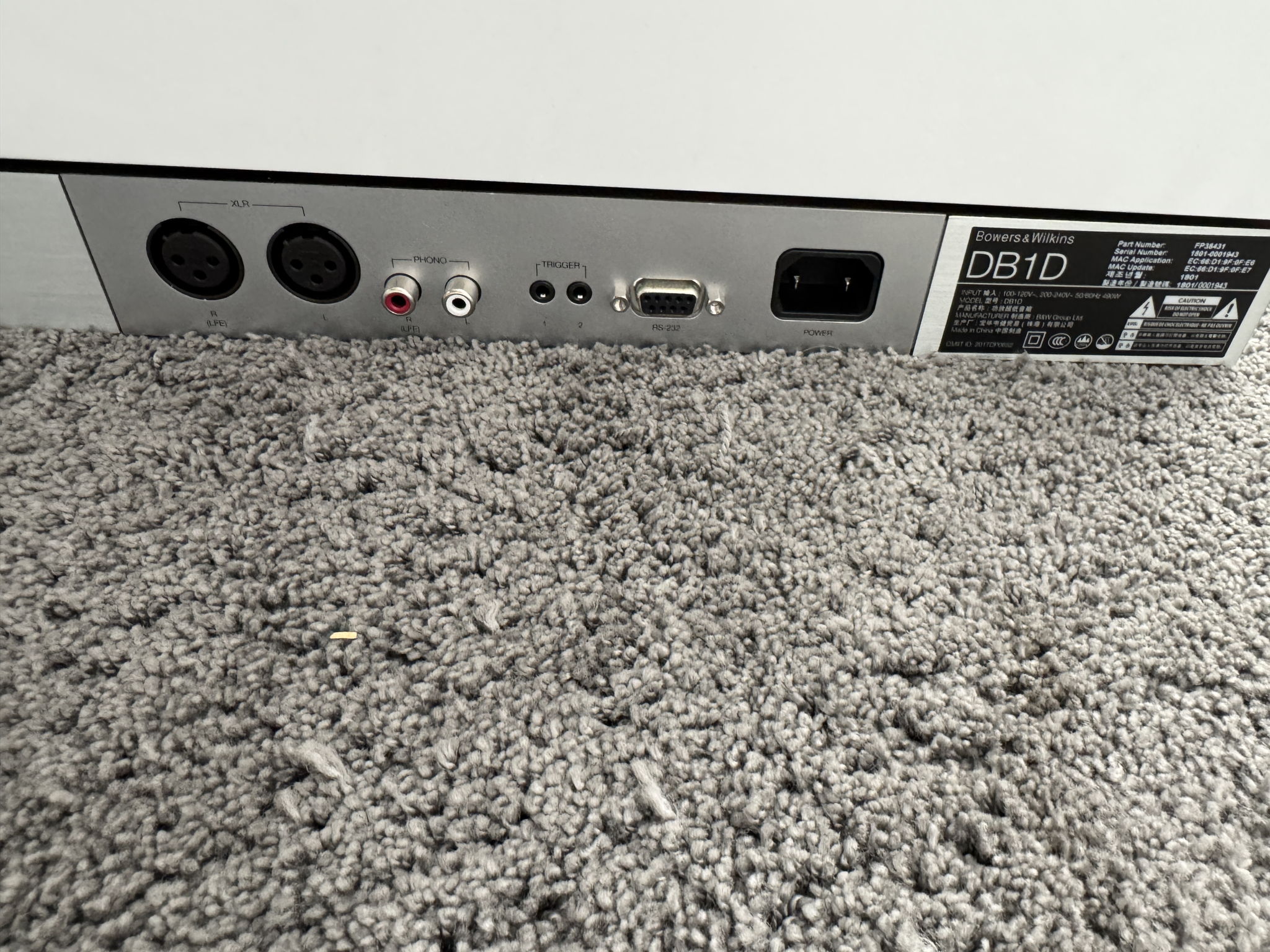 B&W (Bowers & Wilkins) DB1D active subwoofer in white 3