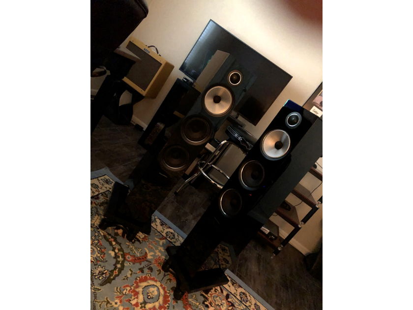 Bowers & Wilkins (704 - S2)