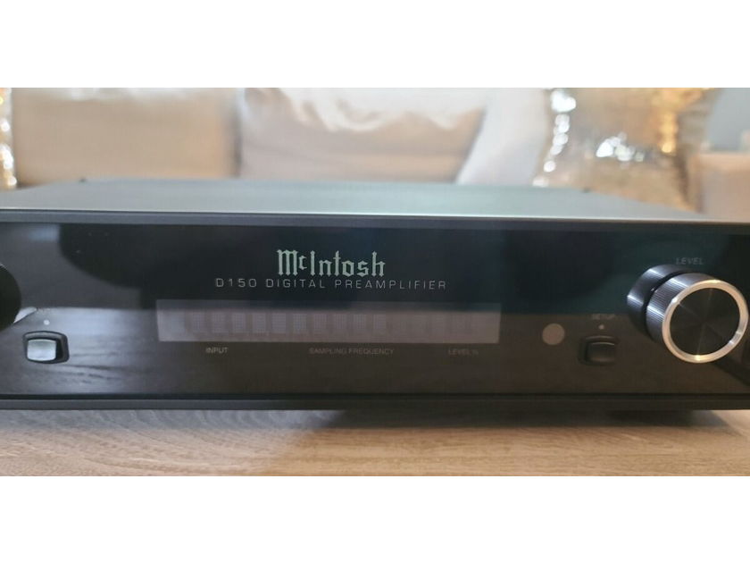 McIntosh D150 DAC ~ Like New
