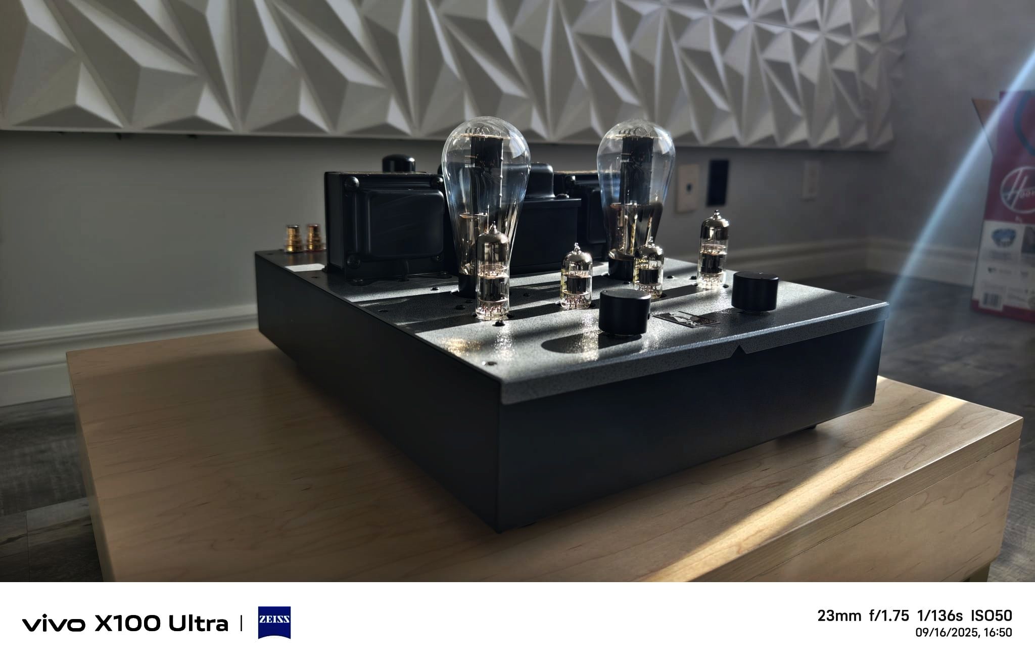 Finale Audio 300B EVO Integrated Hammertone Silver WARR... 6