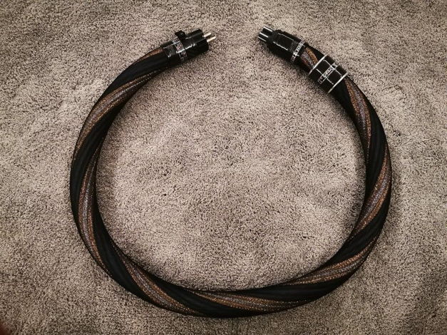Stealth Audio Cables Dream V12 UNI Power cord 1,2m