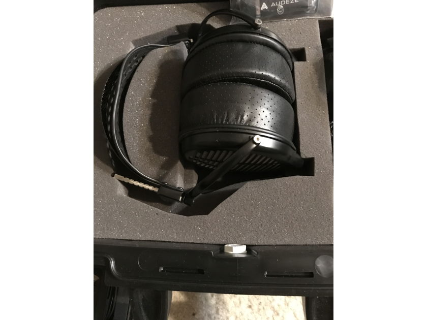 Audeze Package LCD-MX4 W/DECKARD Class-A AMP/DAC  ISine20 W/Cipher Cable