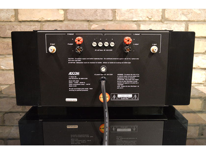 Adcom GFA-5500 Power Amplifier - 350 Watt / Ch (4 Ohms)