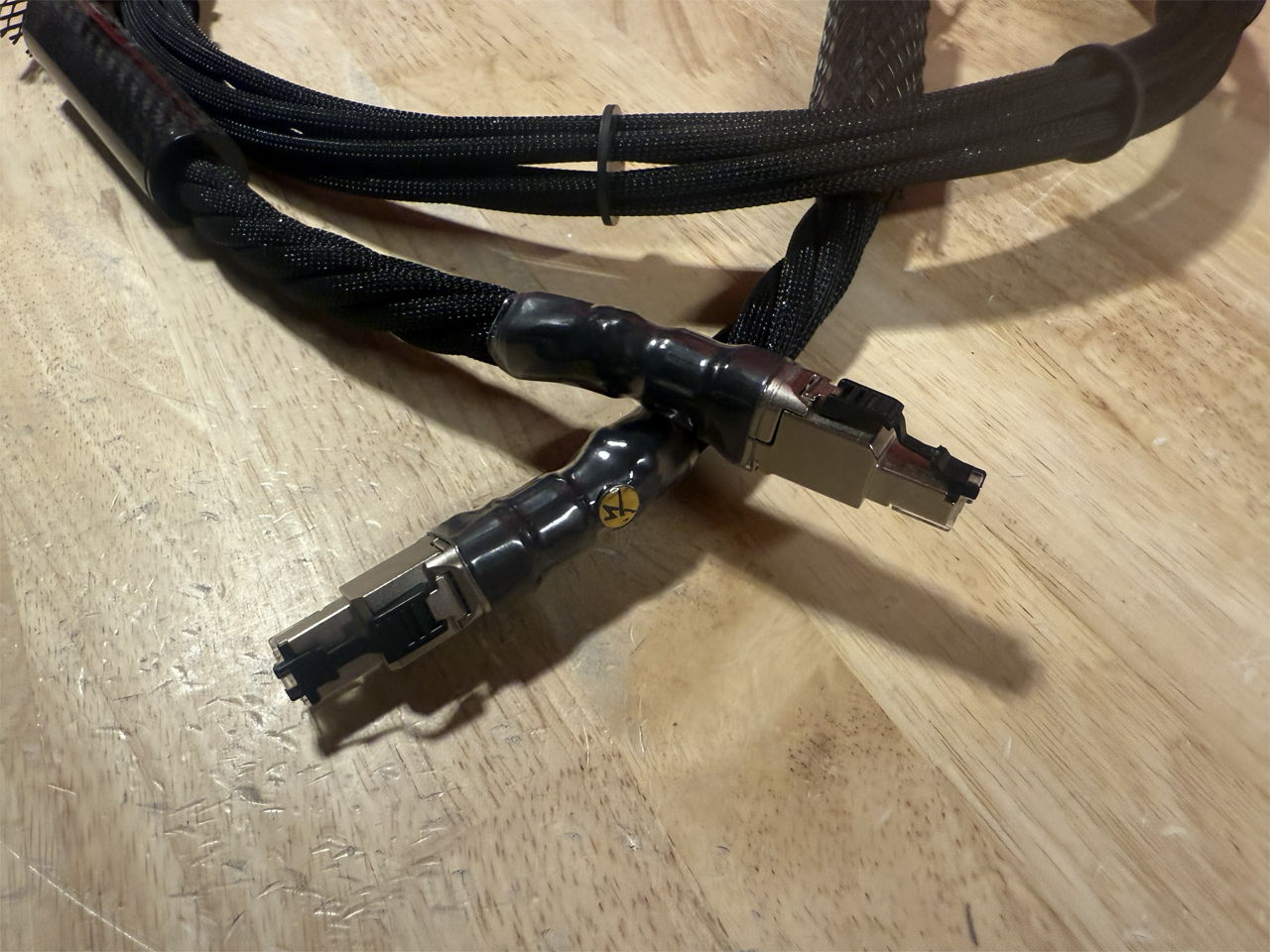 Synergistic Research SRX Ethernet Cable 2.0m - trade-in... 2