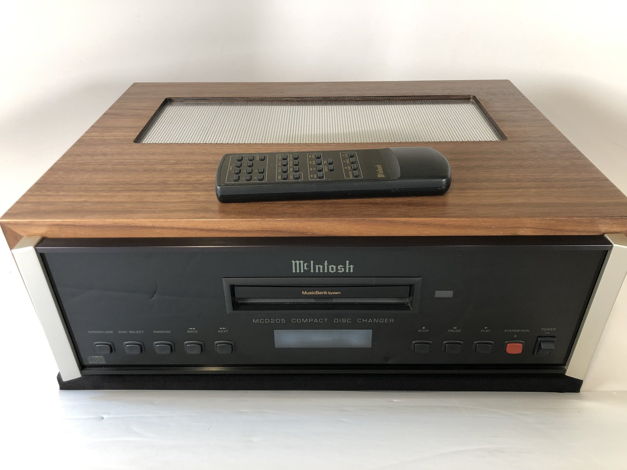 McIntosh MCD-205 CD Changer in Custom Walnut Wood Case