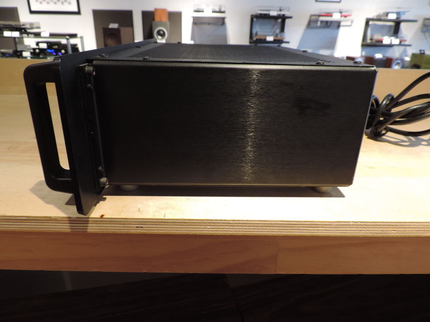 Audio Research LS-3 Stereo Preamplifier in Black