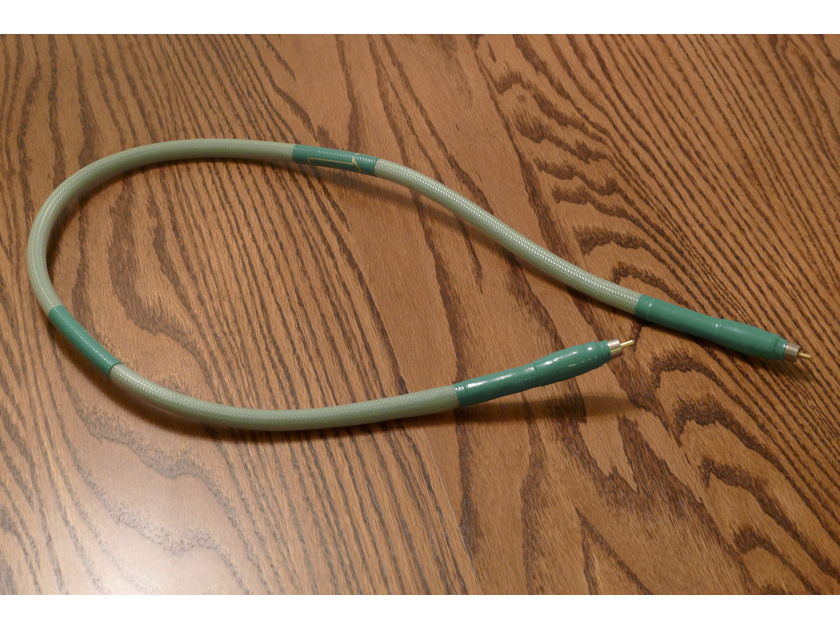 Creative Cable Concepts Green Hornet (About 1 meter length)