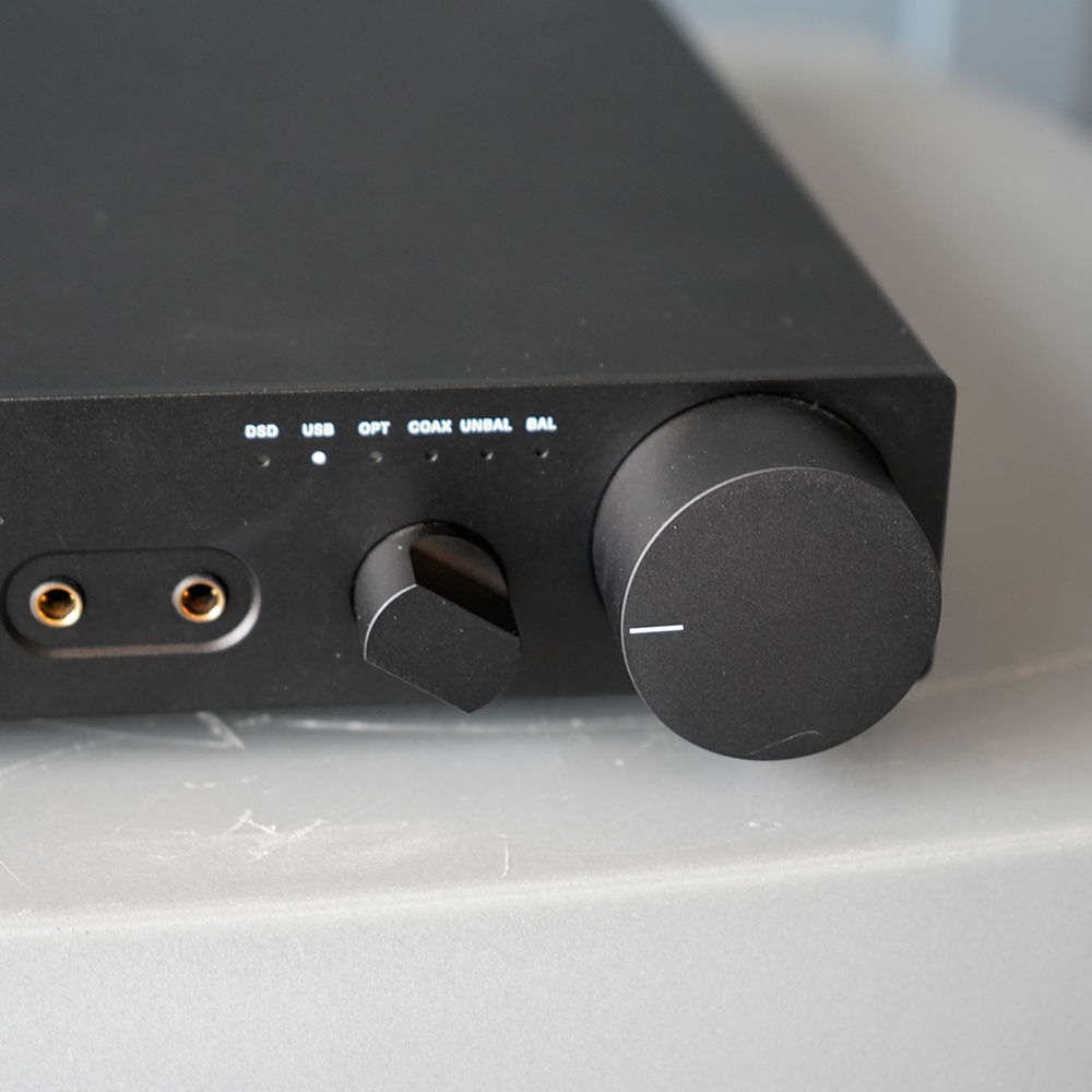 Sennheiser HDV 820 Headphone Amplifier, Demo 7
