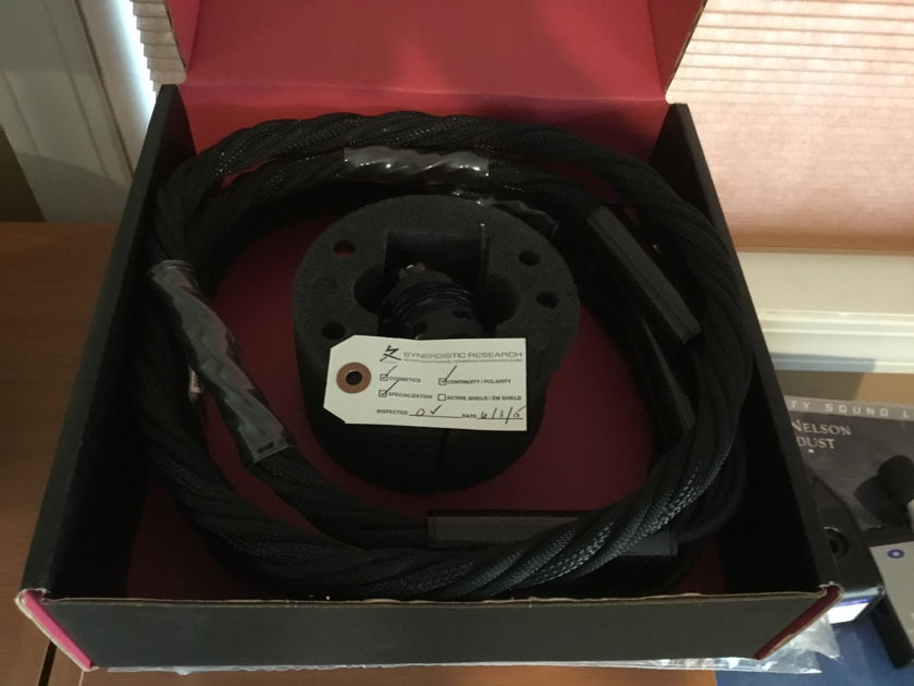 Synergistic Research  UEF Level 4 Speaker Cables