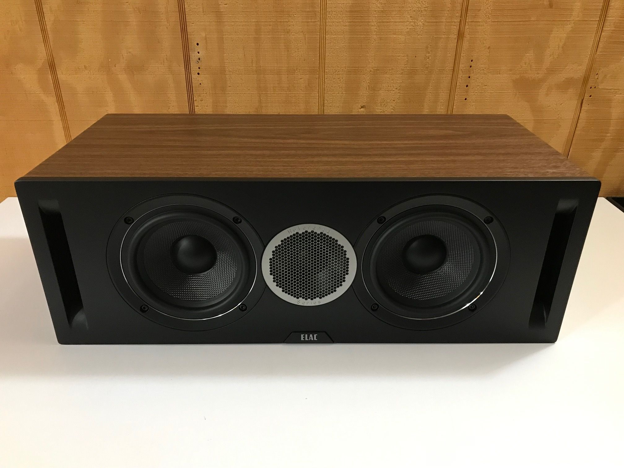 Elac debut reference DCR52 Walnut/Black Center 2