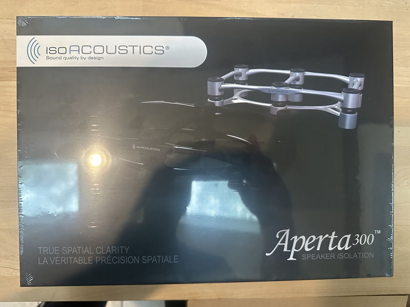 IsoAcoustics Aperta 300 (pair)
