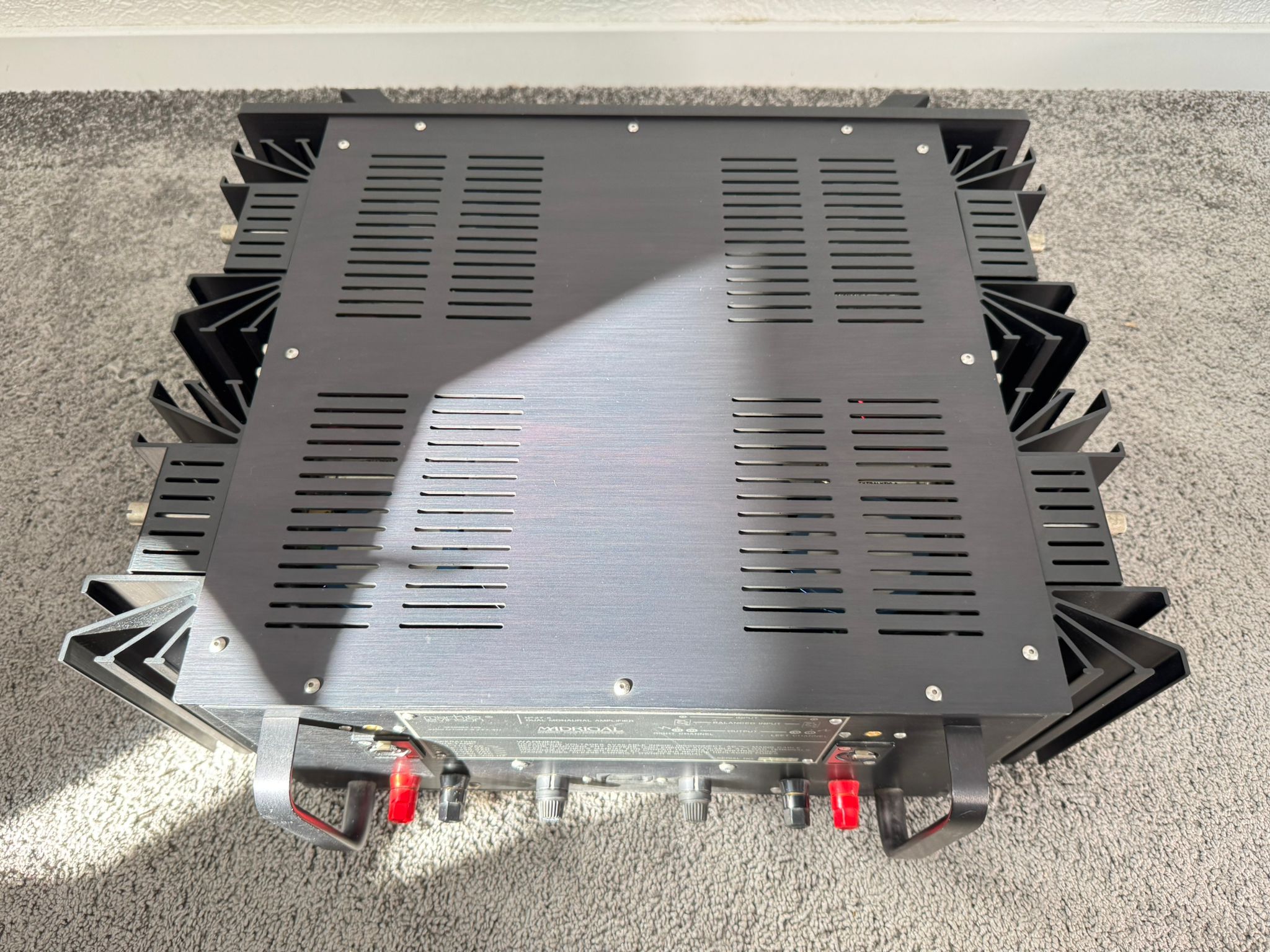 Mark Levinson No 27.5 power amplifier 4