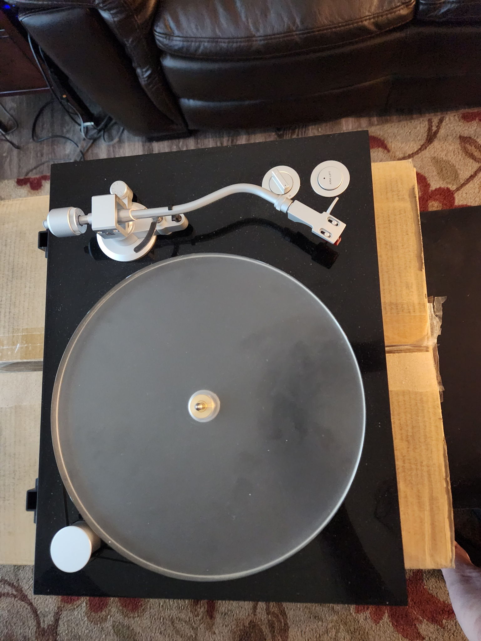 Teac Turntable Model TN-5BB Black For Sale