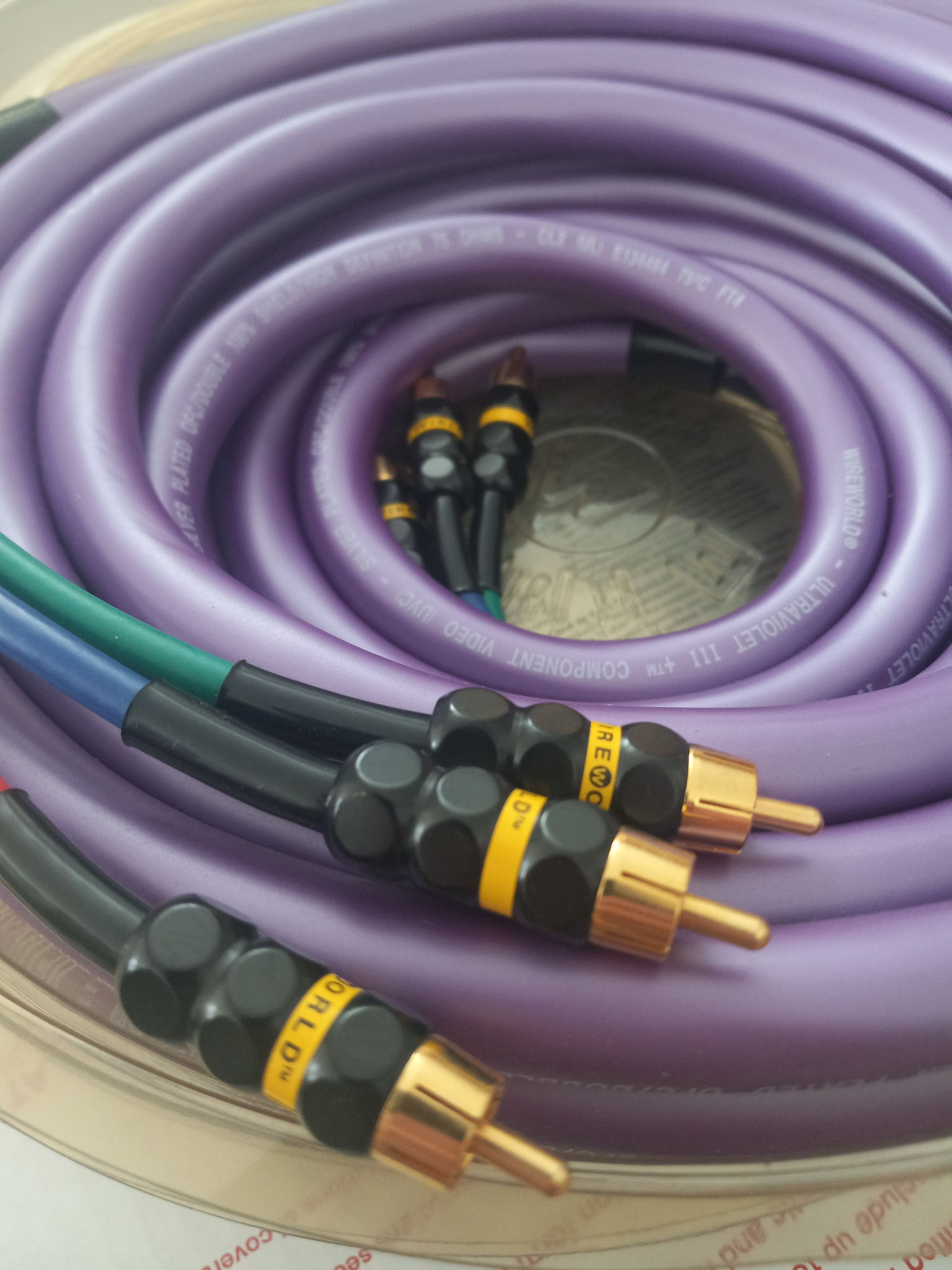 Wireworld ULTRAVIOLET III ultra component video cable, ... 3