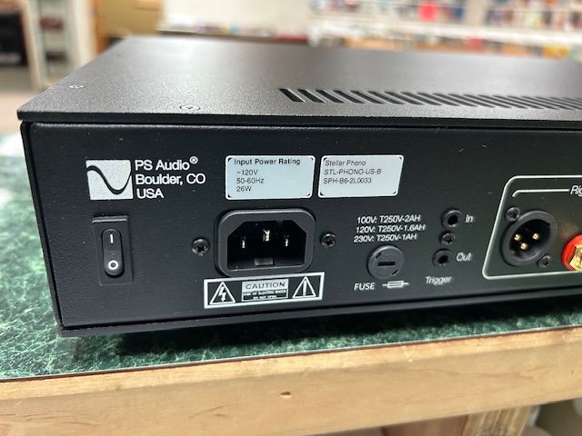 PS Audio Stellar, Black 5