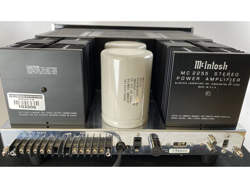 McIntosh MC2255 Amplifier in Gorgeous Condition - 250W x 2
