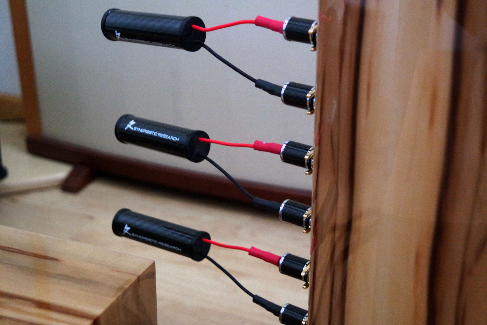 Synergistic Research XOT Carbon - Crossover Transducer